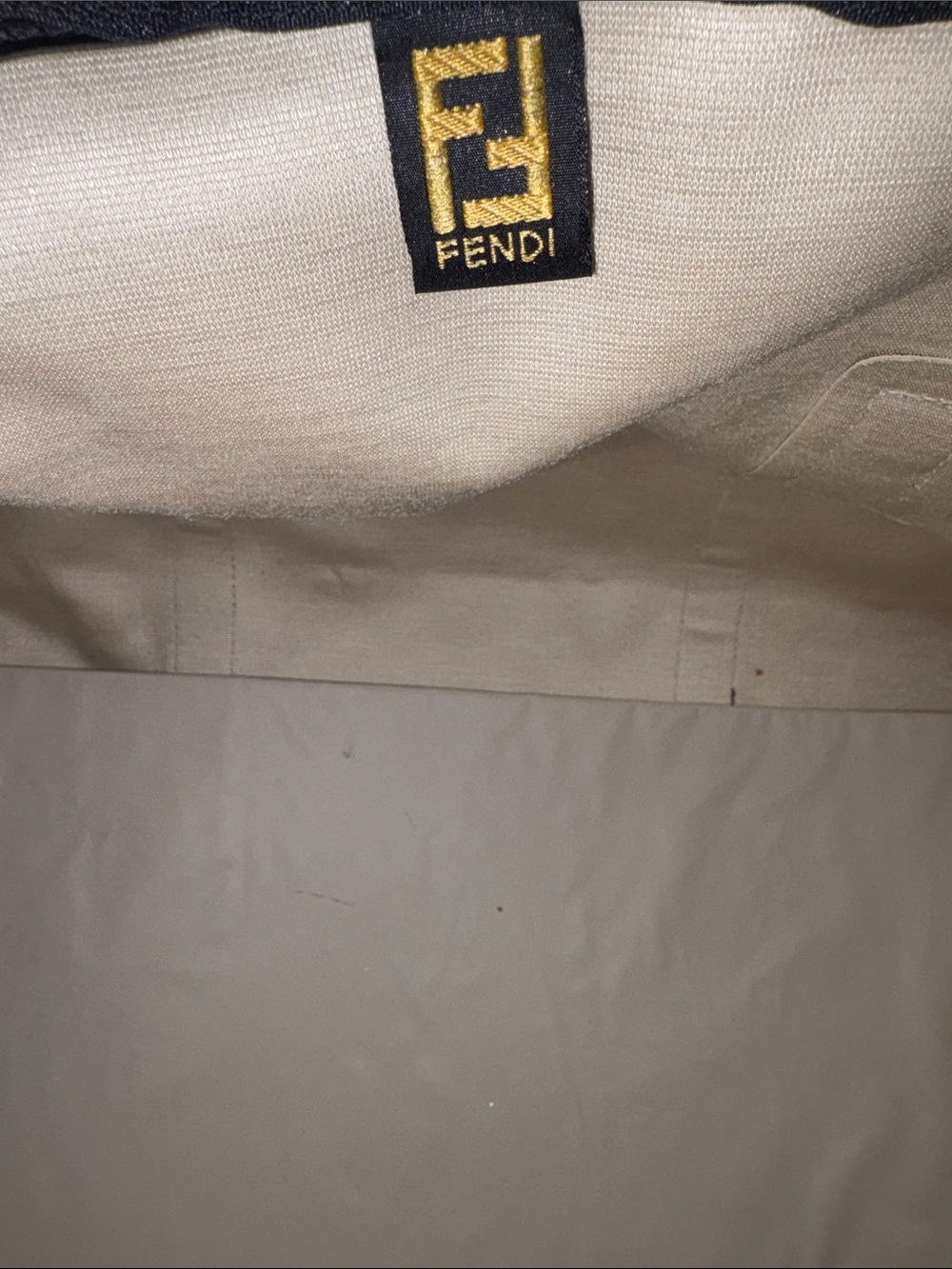 DONT BUY Fendi Parfums Duffle Bag - Picture 4 of 16
